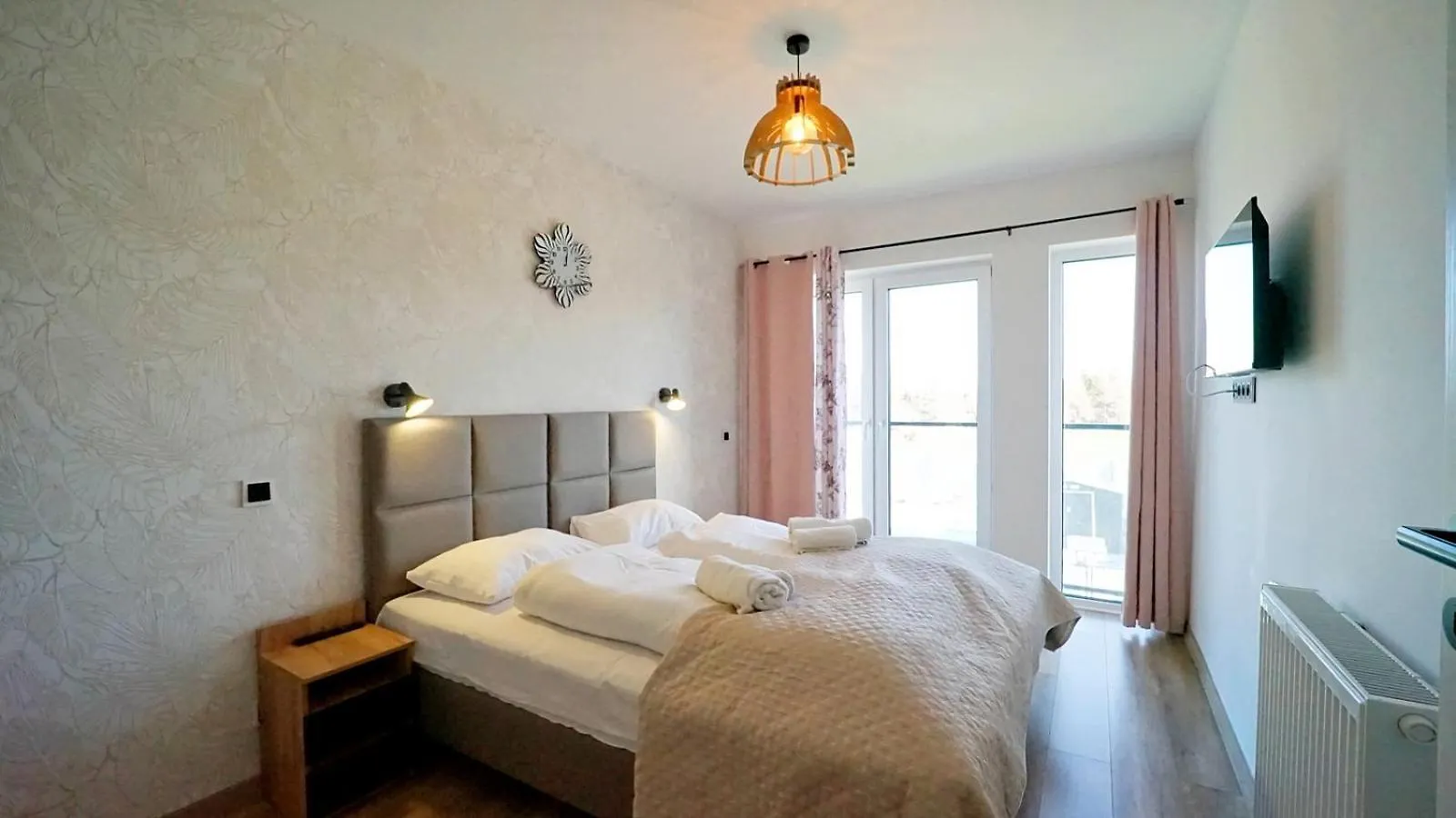 Aparthotel Apartamenty Everysky Gorskie Tarasy - Kwiatowa 5-7 Milkow  Poland