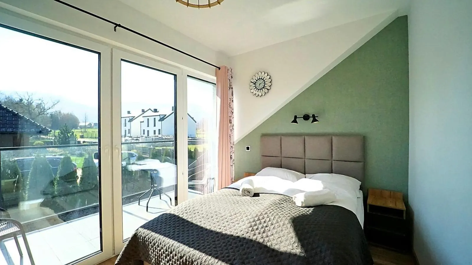 Aparthotel Apartamenty Everysky Gorskie Tarasy - Kwiatowa 5-7 Milkow  Poland