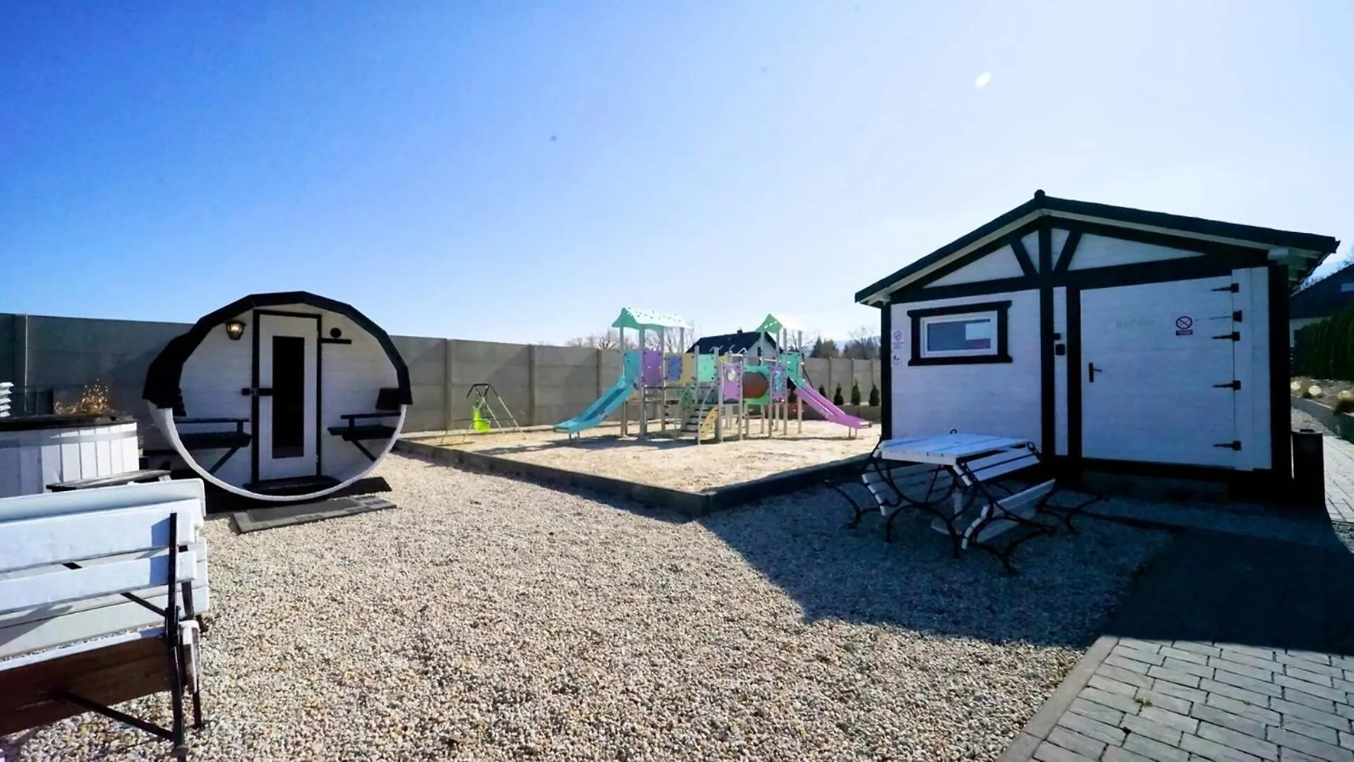 Apartamenty Everysky Gorskie Tarasy - Kwiatowa 5-7 Milkow  Poland